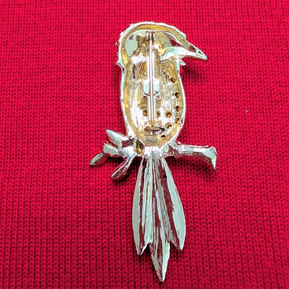 VTG Gold-Tone Parrot Bird Brooch with Red Crystal Accents Retro Figural Whimy
